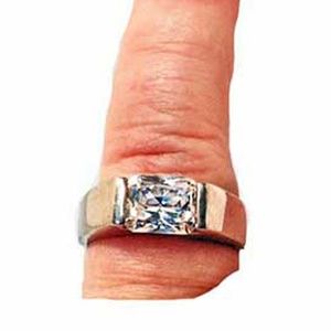 3 ct CLEAR CUBIC ZIRCONIA RING, Sz 7, STERLING SILVER, SOLITAIRE BEZEL SET,